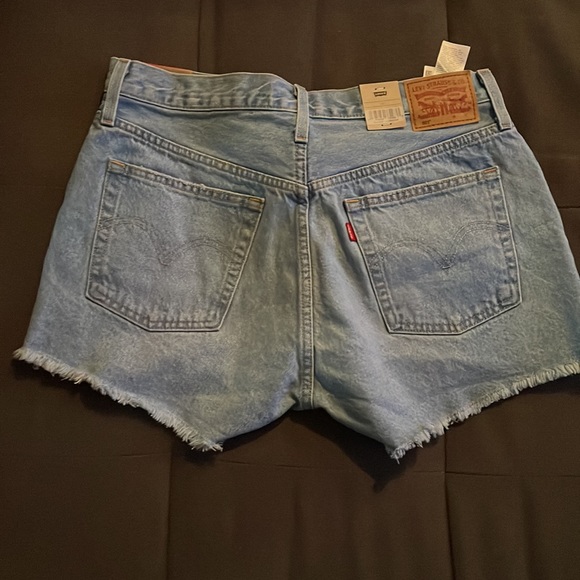 Levi’s jean shorts - Picture 2 of 5